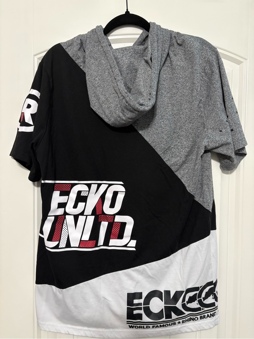 Ecko Unlimited Short Sleeve Graphic Tee in Gray, Black, White with Red Accent - Picture 3 of 3
